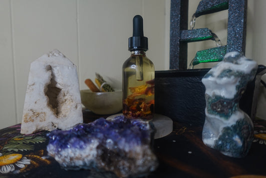 Soft Kiss (Love & Attraction Ritual Oil)